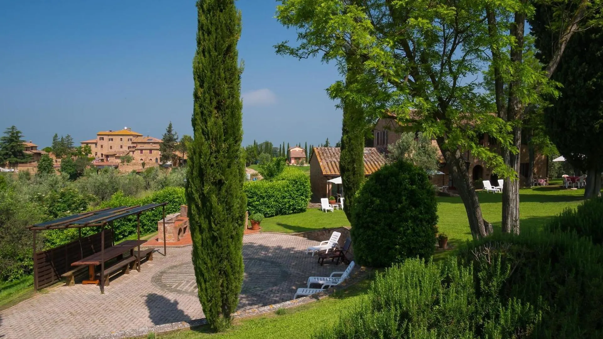 Panoramic Renovated Barn With Terrace And Pool Lejlighed Montaione Italien